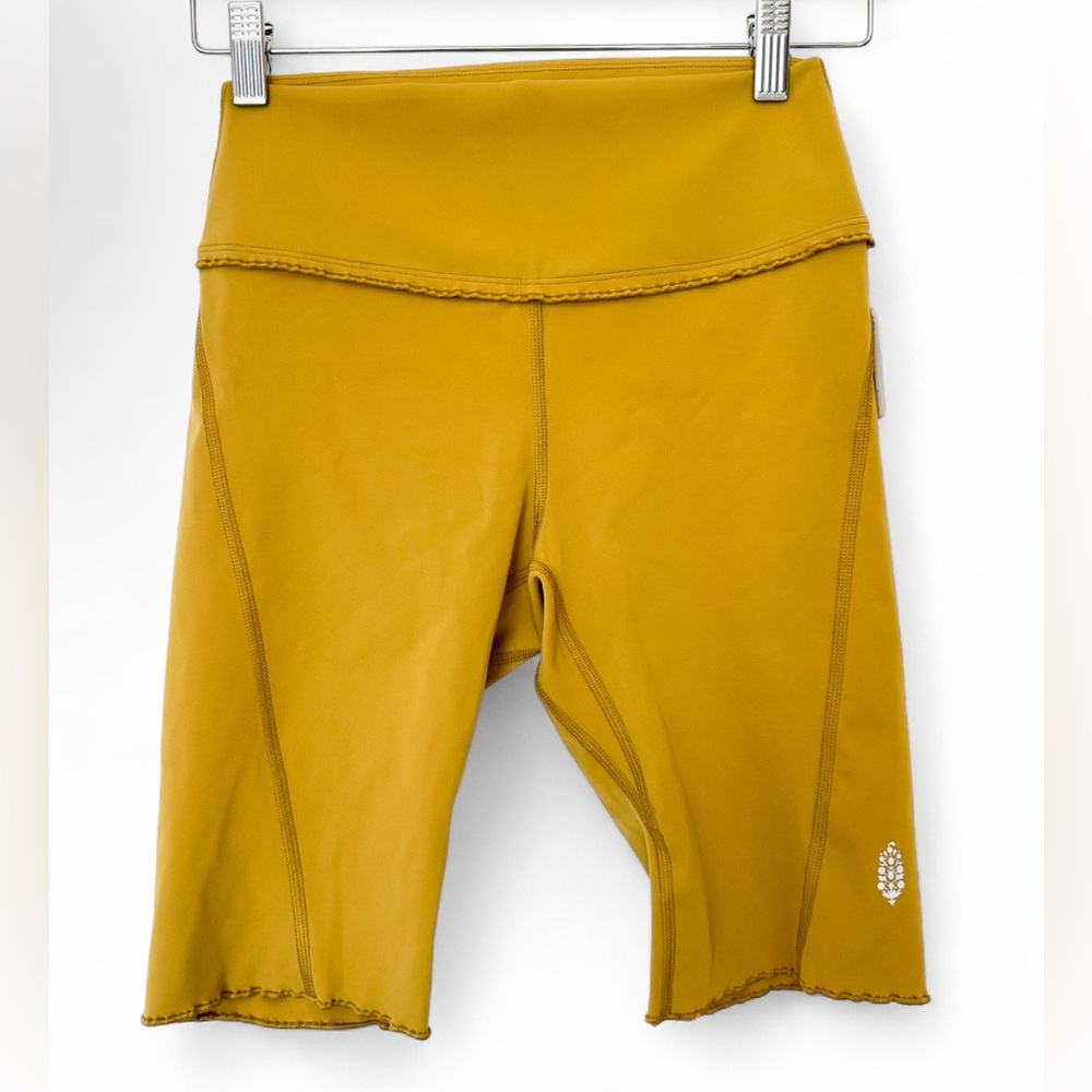 FREE PEOPLE Movement Heart Rate Alchemy Women’s Athletic Bike Shorts - Small